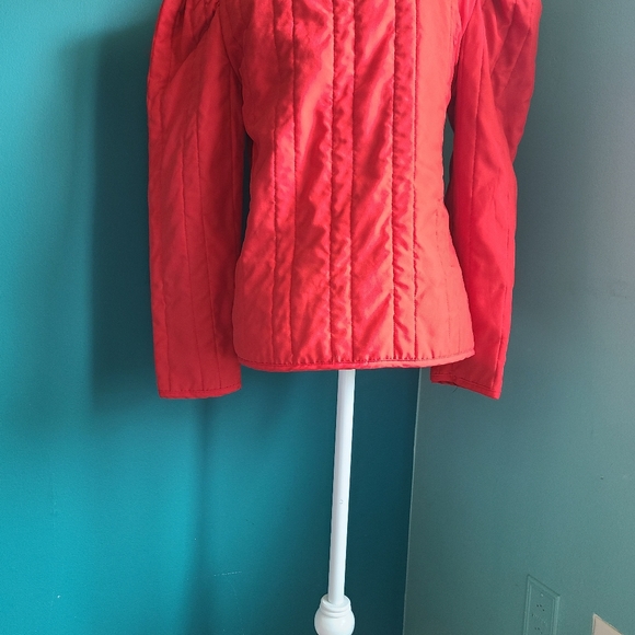 Vintage quilted puff shoulder jacket, red, size medium, - Picture 4 of 8